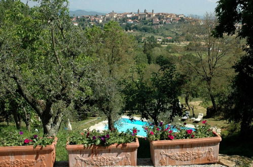 Photo 22 - Villa Ceppeto Best Of Tuscany for Your Family