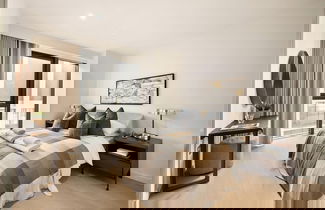 Photo 2 - Stylish two Bedroom Apartment With River Views in Docklands