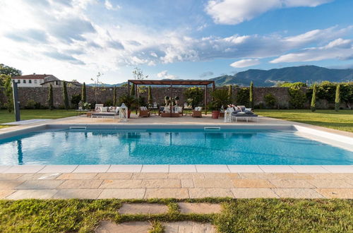 Photo 62 - Villa Hugo in Lucca With 5 Bedrooms and 6 Bathrooms