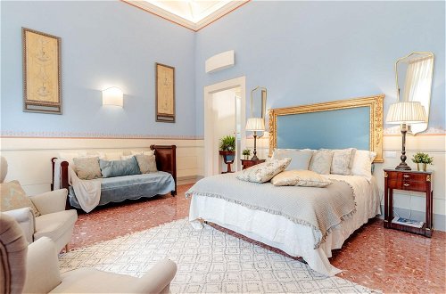 Foto 36 - Villa Hugo in Lucca With 5 Bedrooms and 6 Bathrooms