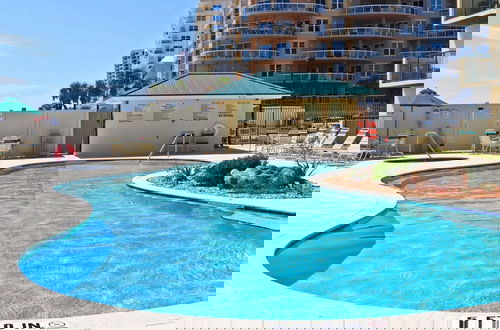 Photo 22 - Sunglow Resort 305