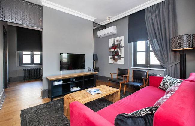 3 Bedrooms Apartment w Sea View and Terrace - Photo 21