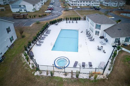 Foto 22 - Peaceful and Secure Pet-friendly Condo in Gulf Shores Steps From Swimming Pool