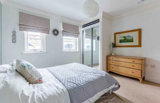 Photo 1 - Lovely 2 Bedroom Apartment in Bermondsey