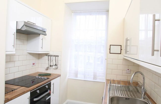 Number 52 Charlotte Street - Photo 15