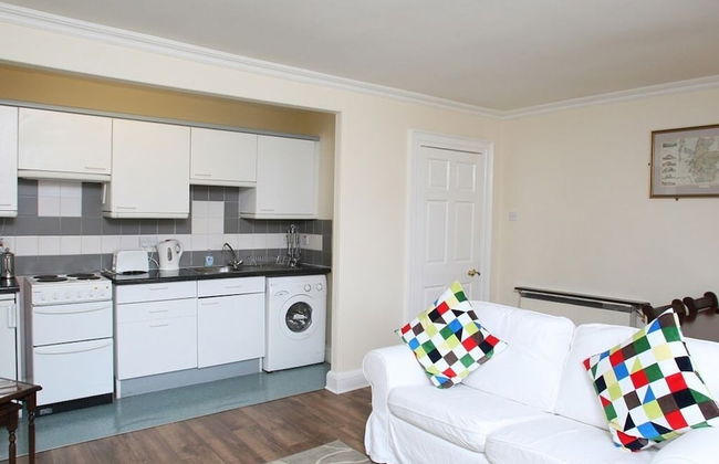 Number 52 Charlotte Street - Photo 22