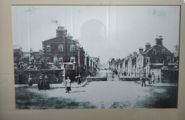 Number 52 Charlotte Street - Photo 42