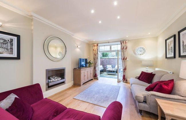 JOIVY Luxury Carlton Terrace Main Door Apartment - Foto 12