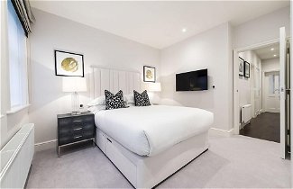 Photo 1 - Luxury Three Bedroom - Flat 121 Lower Ground Floor