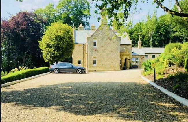 Exclusive 4-bed House 10 Minutes From Newcastle - Foto 1