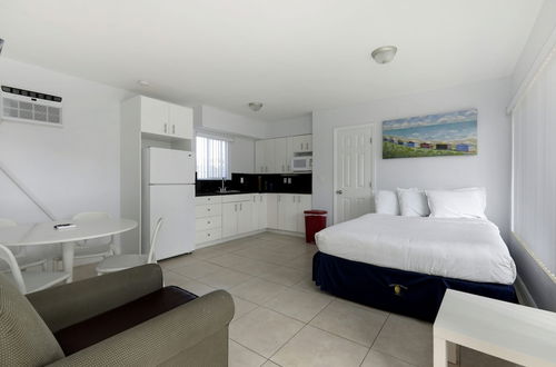 Photo 6 - OceanSide Boutique Hotel - Hollywood