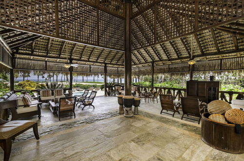 Foto 18 - Ocean View Villa with Pool Chef Butler