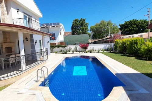 Foto 11 - Beautiful 4-bed Villa Beril With Private Pool