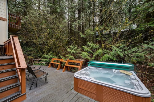 Photo 10 - 34SL - Hot Tub - BBQ - Ping Pong Table - Sleeps 8