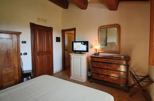 Foto 5 - Villa with Private Pool on an Estate near Assisi