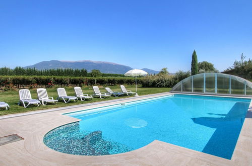 Foto 18 - Villa with Private Pool on an Estate near Assisi