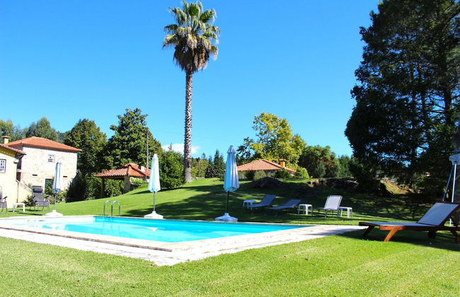 Excellent Cottage in Santa Comba With Communal Swimming Pool - Foto 16