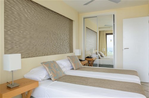 Foto 6 - Pearly Grey Ocean Club Apartments & Suites