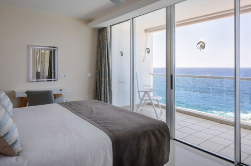 Photo 8 - Pearly Grey Ocean Club Apartments & Suites