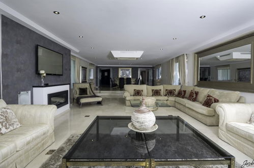 Foto 16 - Beautiful Luxury Villa
