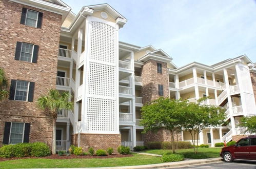 Photo 21 - Luxurious Golf Villa Near Broadway at the Beach