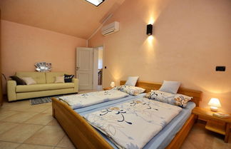 Photo 1 - Cozy Holiday Home in Rogovici With Swimming Pool