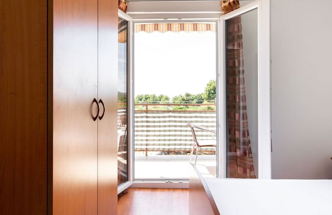 Simplistic Holiday Home in Rogoznica near Sea Beach - Foto 11