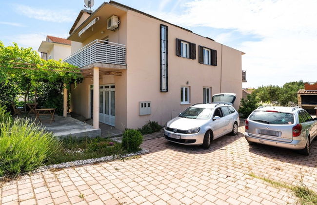 Simplistic Apartment in Rogoznica near Sea Beach - Foto 30