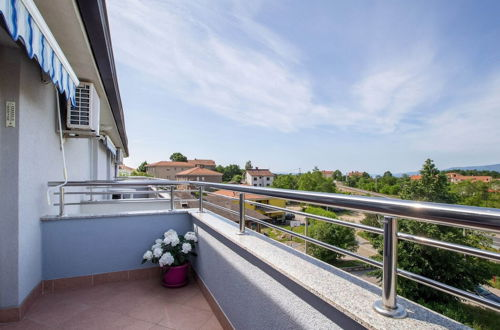 Foto 35 - Modern Apartment in Viskovo With Balcony