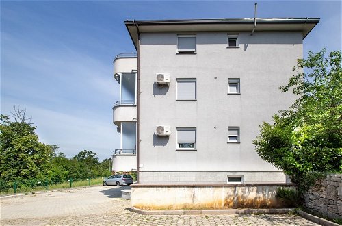 Photo 31 - Modern Apartment in Viskovo With Balcony