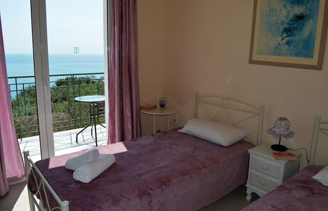 Georgia & Eri Villas - Photo 32