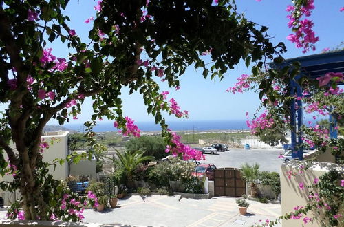 Photo 30 - Santorious Flower Covered Apartment