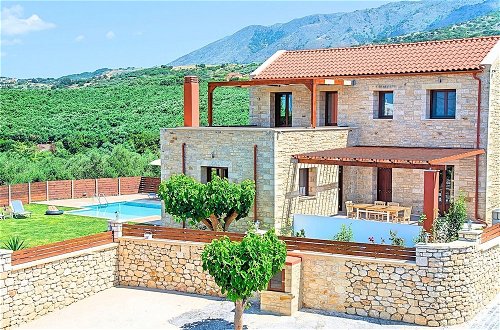 Foto 29 - Luxurious Villa With Swimming Pool in Kavallos Greece