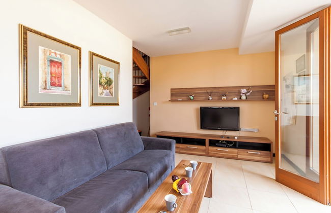 Harbour Views Gozitan Villa + Shared Pool - Foto 12