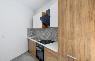 Foto 1 - Perfect Location Cosy 1BR Apartment
