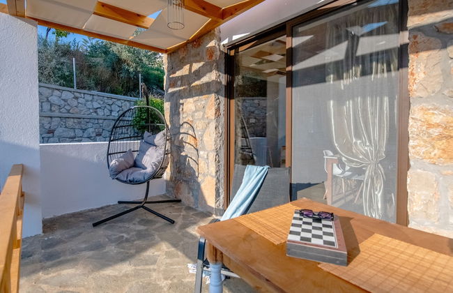 To Stolidi tis Psinthou - Photo 3