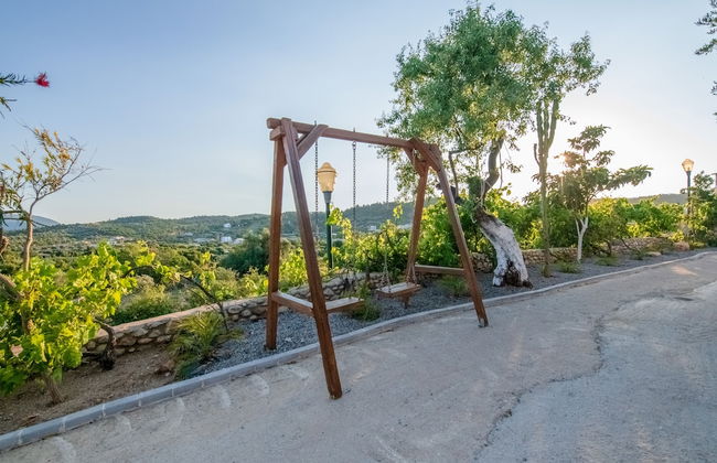 To Stolidi tis Psinthou - Photo 15