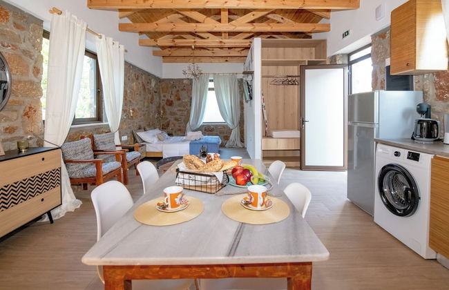 To Stolidi tis Psinthou - Photo 10