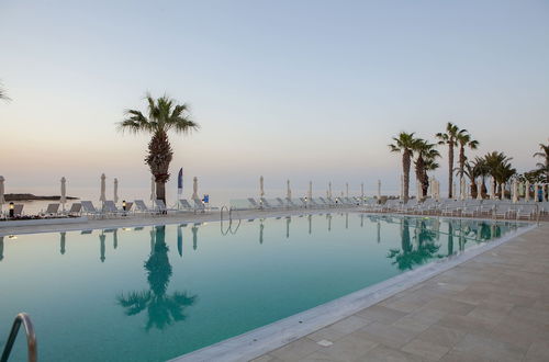 Photo 23 - Nausicaa Luxury Villas By Louis Hotels