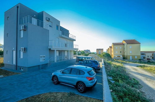 Photo 20 - Captivating Apartment in Novalja With Bbq, Parking & AC