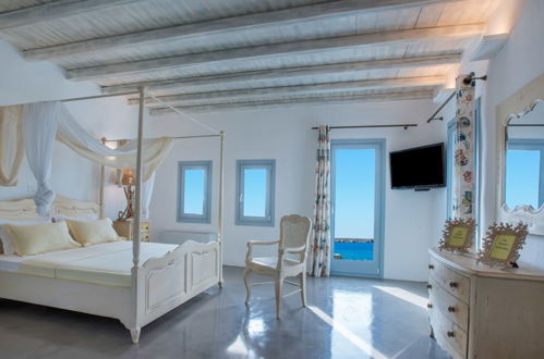 Photo 3 - Aelia Paros Villas