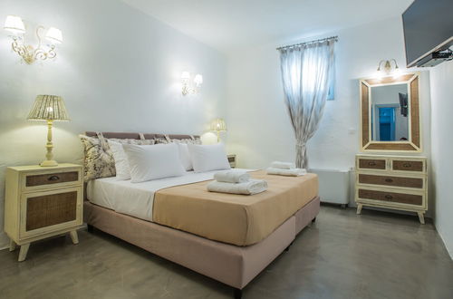 Photo 6 - Aelia Paros Villas