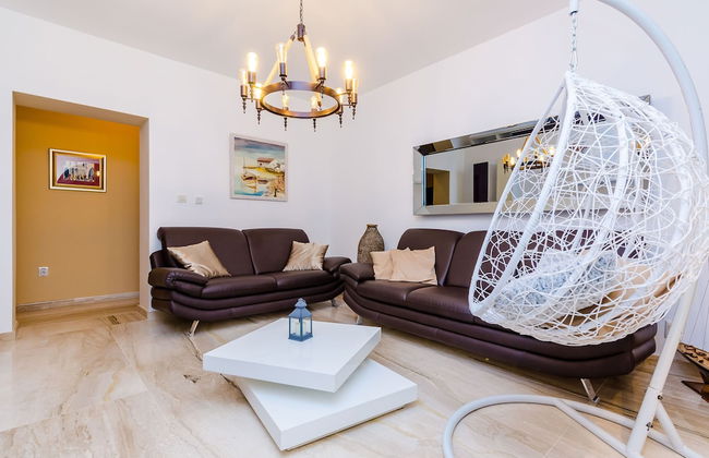 Camelia Luxury Apartments - Photo 41