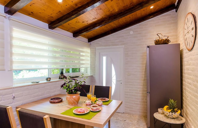 Camelia Luxury Apartments - Photo 19