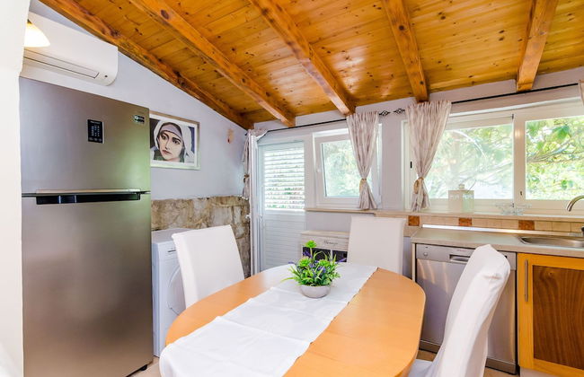 Camelia Luxury Apartments - Photo 31