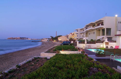 Photo 23 - Beachfront Villa With a Private Pool