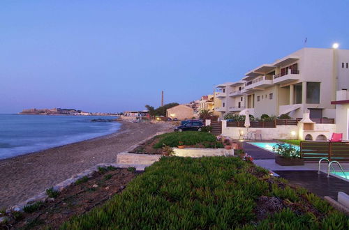 Photo 31 - Beachfront Villa With a Private Pool