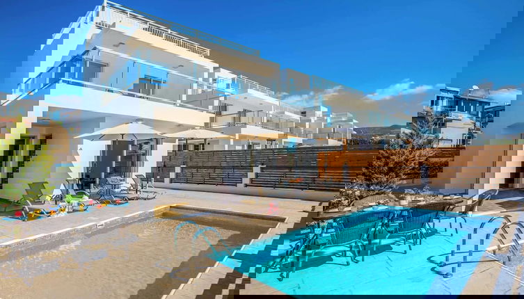 Photo 1 - Villa White Jasmin