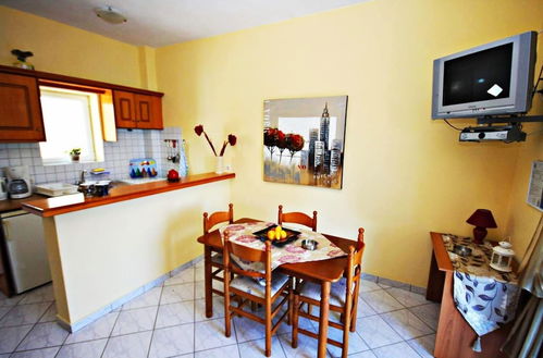 Photo 12 - Cozy Apartment, few Mins From Beach, Corfú