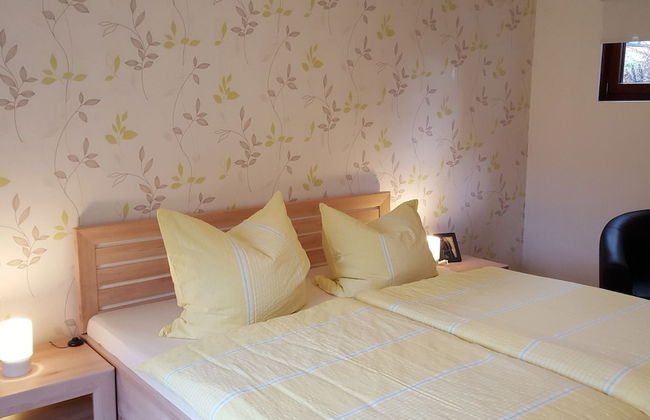 Gemutliche Ferienwohnung in Kaifenheim - Foto 2